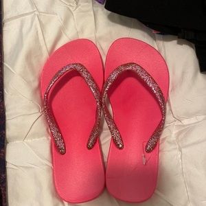 Free with any purchase*. Must message me to know you want them*.